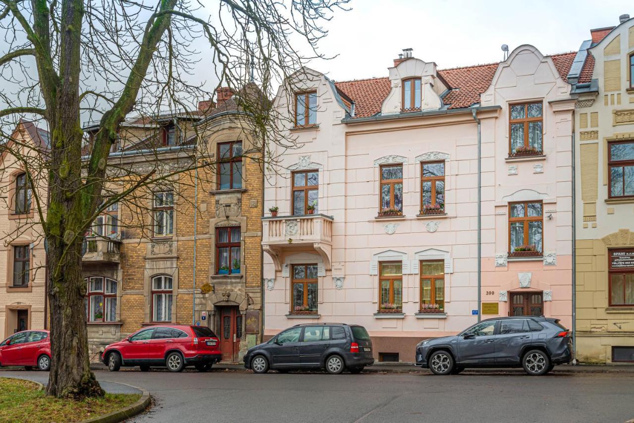 Nadstandardni Luxusni Apartman V Centru Ceske Lipy Česká Lípa エクステリア 写真